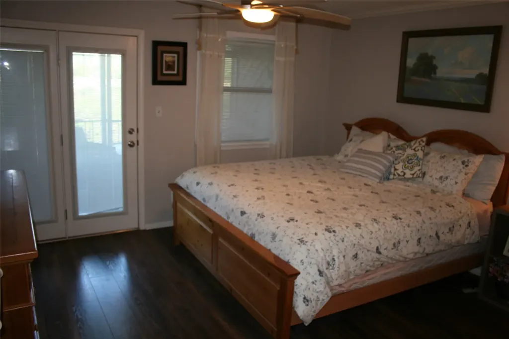 3033 Hells Gate Loop Strawn TX 76475