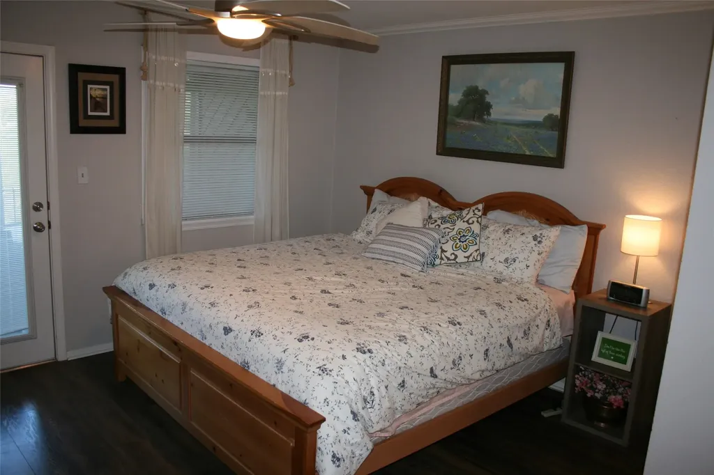 3033 Hells Gate Loop Strawn TX 76475