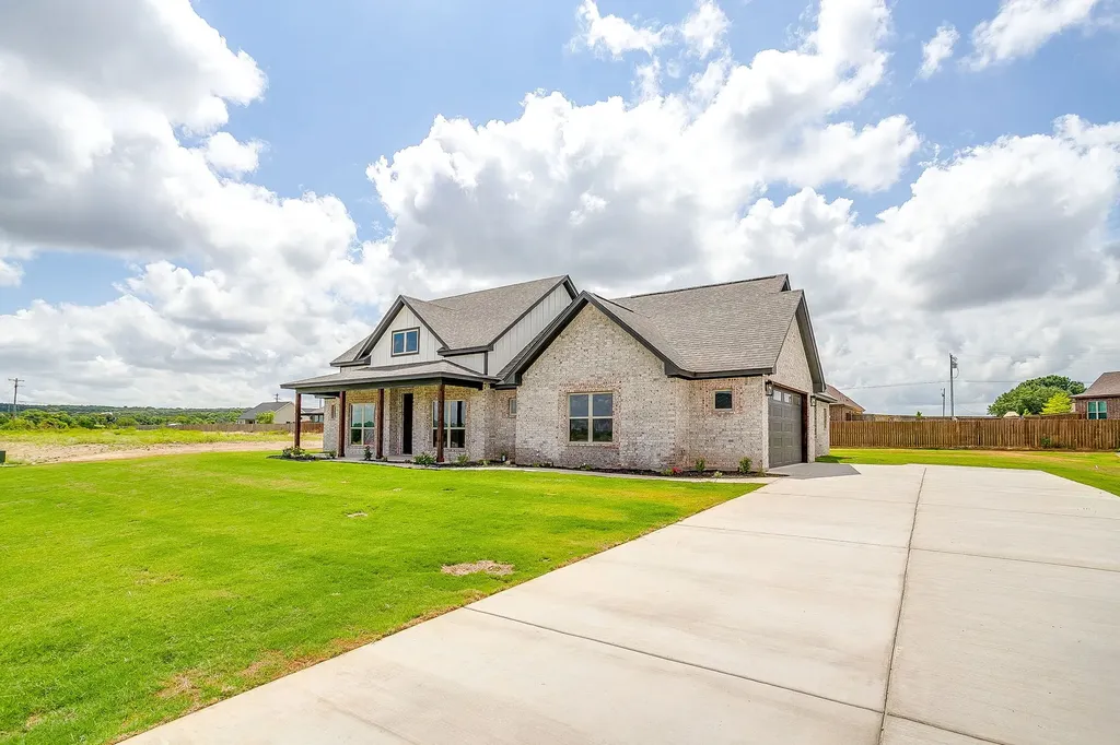 1120 Samantha Drive Nemo TX 76070