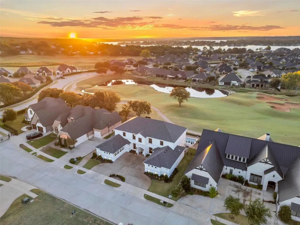 1008 Quarry Court Granbury TX 76048