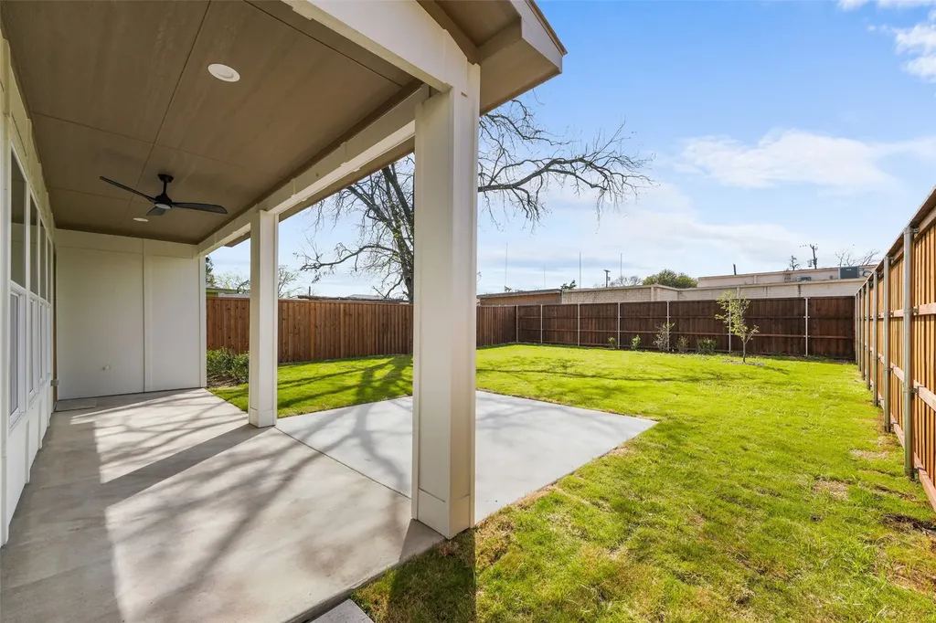 707 Buckalew Street Dallas TX 75208