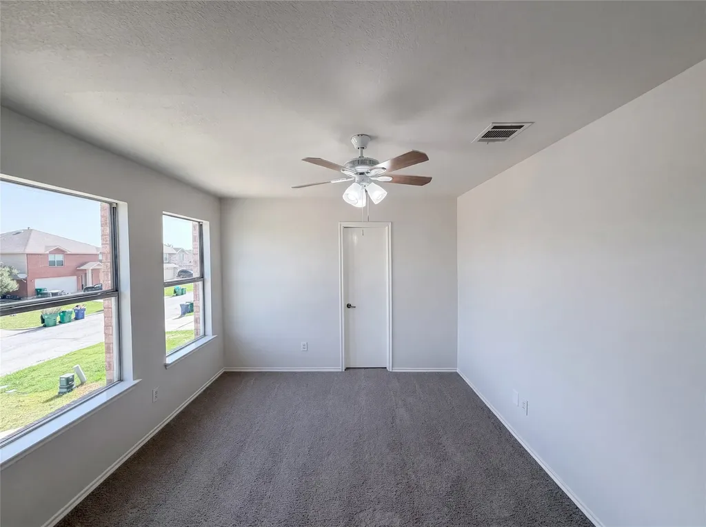 525 Del Mar Drive Ponder TX 76259