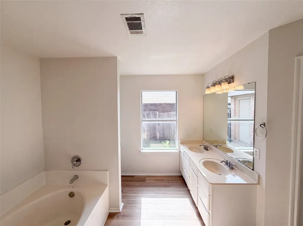 525 Del Mar Drive Ponder TX 76259