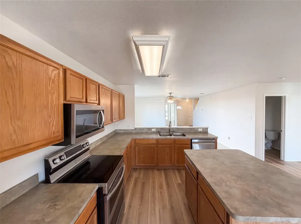 525 Del Mar Drive Ponder TX 76259