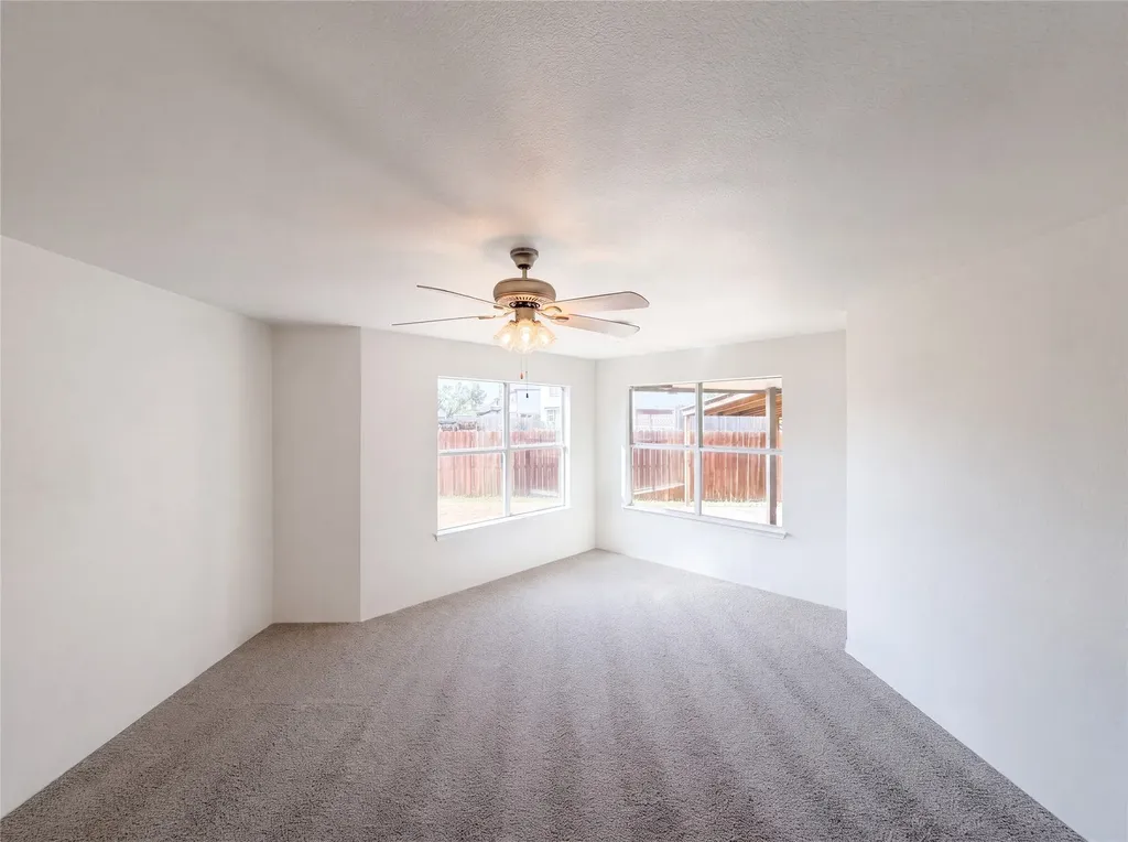 525 Del Mar Drive Ponder TX 76259