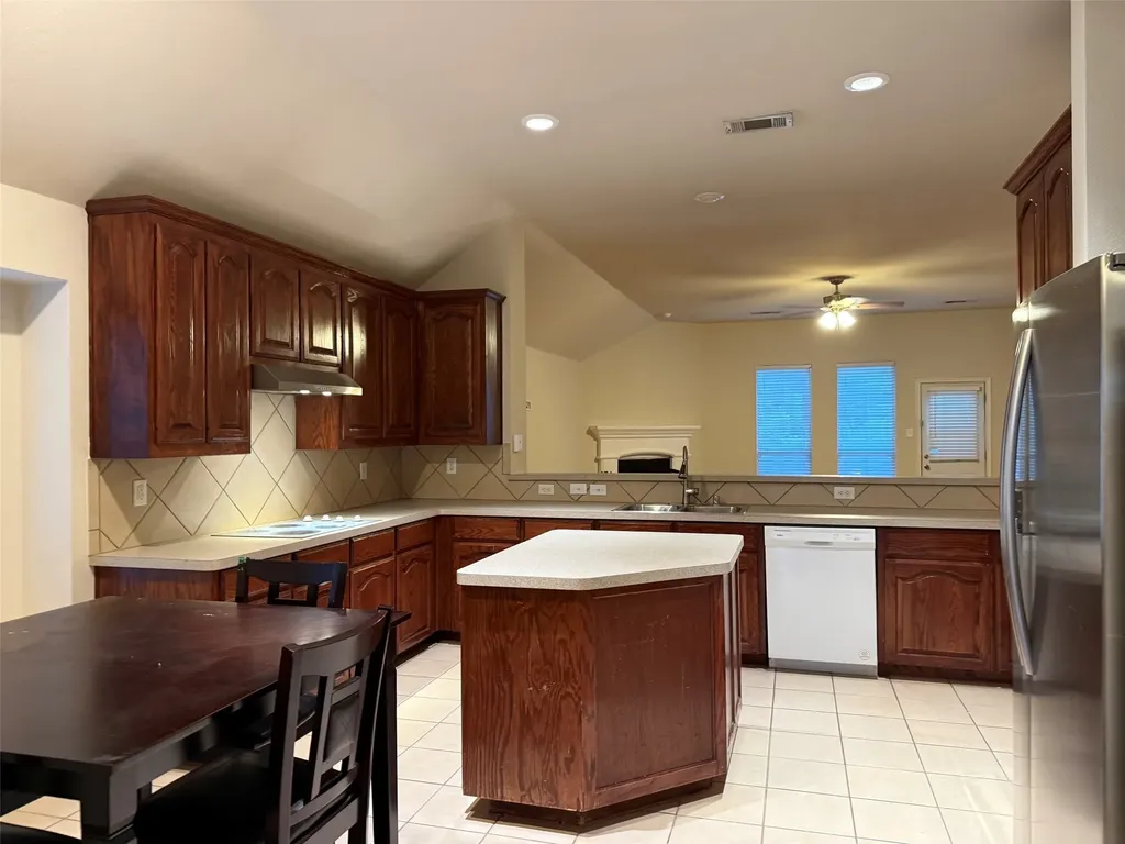 5827 Silver Sage Lane Grand Prairie TX 75052