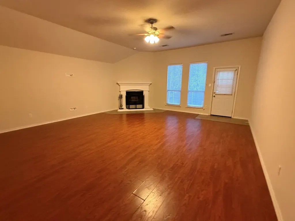 5827 Silver Sage Lane Grand Prairie TX 75052