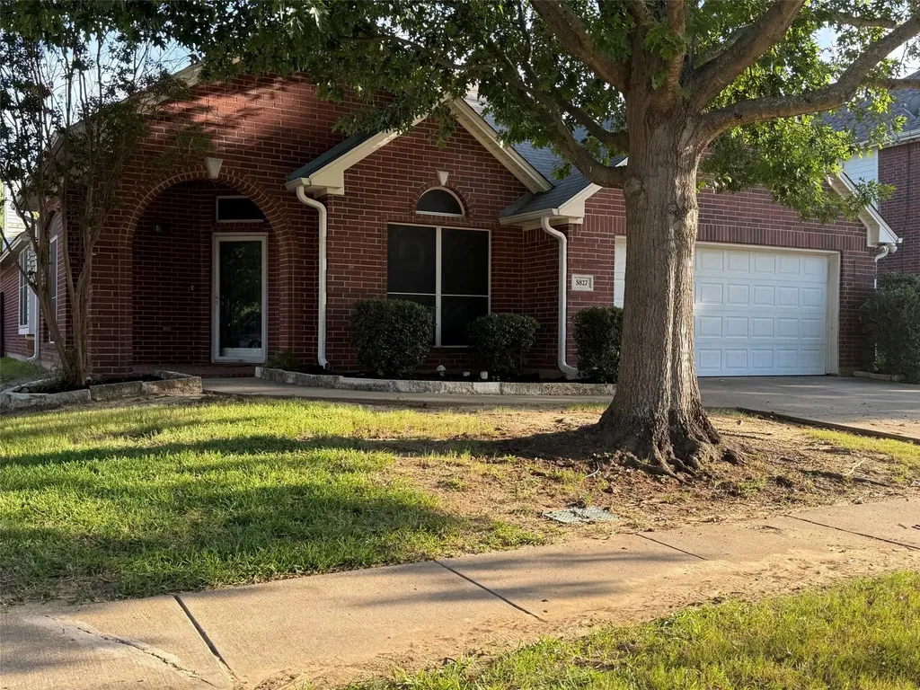 5827 Silver Sage Lane Grand Prairie TX 75052