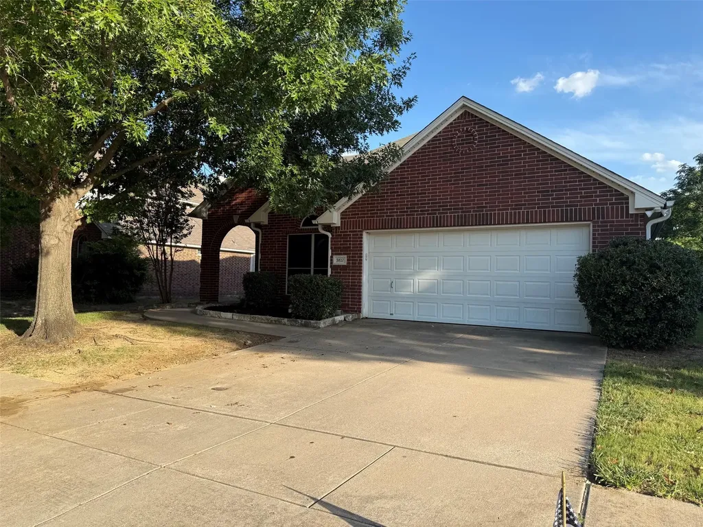 5827 Silver Sage Lane Grand Prairie TX 75052