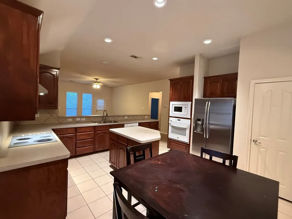 5827 Silver Sage Lane Grand Prairie TX 75052