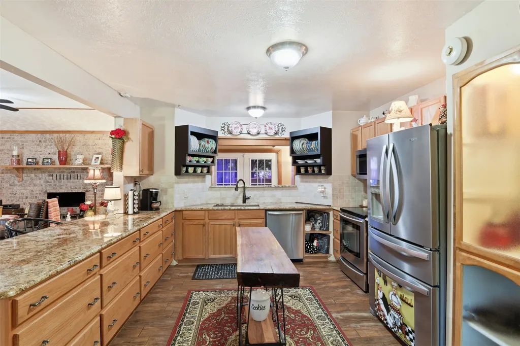 503 Mockingbird Street Bonham TX 75418