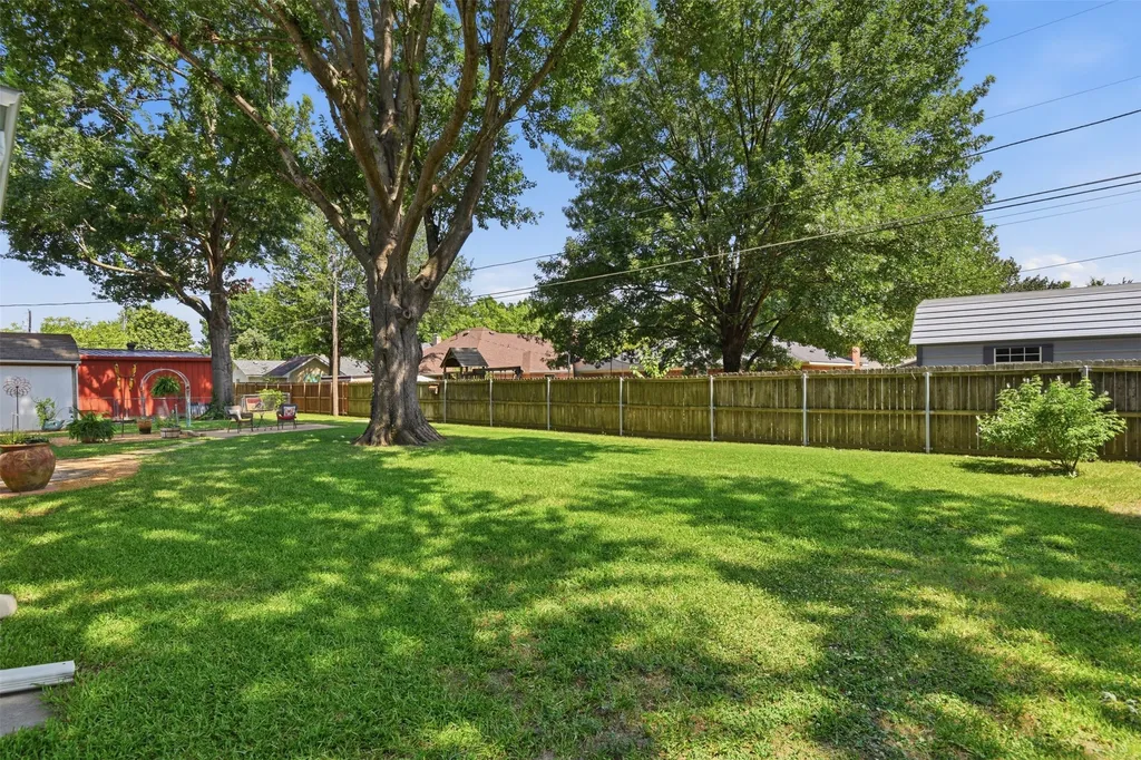 503 Mockingbird Street Bonham TX 75418