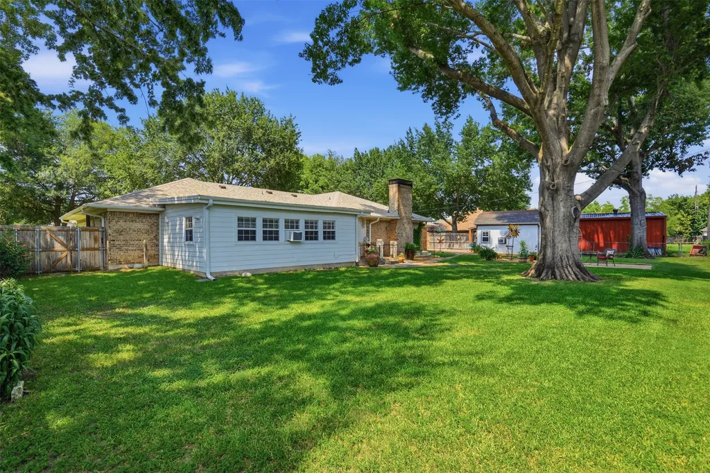 503 Mockingbird Street Bonham TX 75418