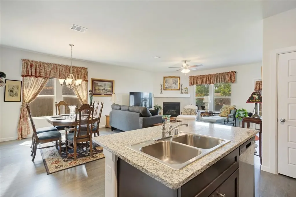 505 Vawter Drive Van Alstyne TX 75495