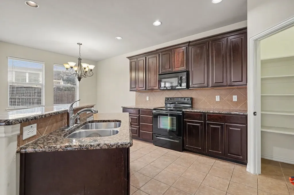 4115 Florence Drive Irving TX 75038