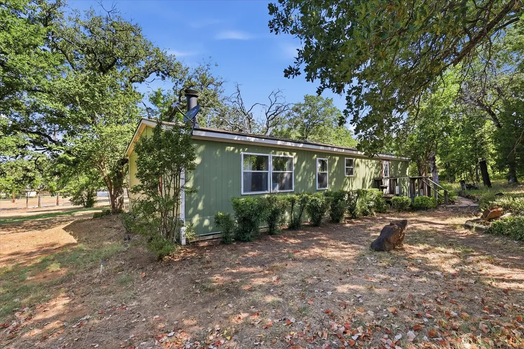 6901 Hawk Road Flower Mound TX 75022