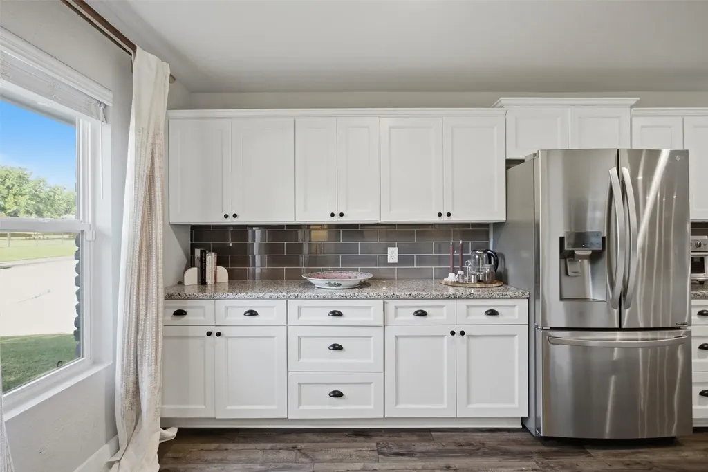 6136 Wrigley Way Fort Worth TX 76133