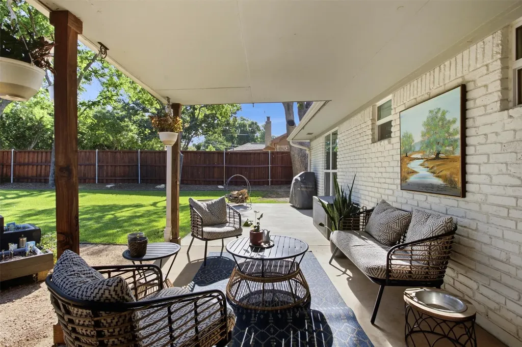 6136 Wrigley Way Fort Worth TX 76133