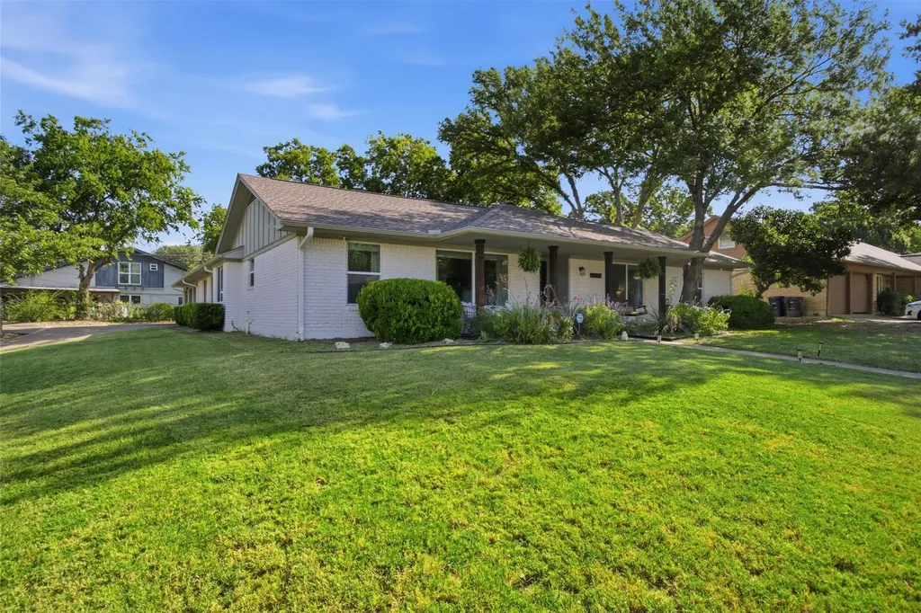 6136 Wrigley Way Fort Worth TX 76133