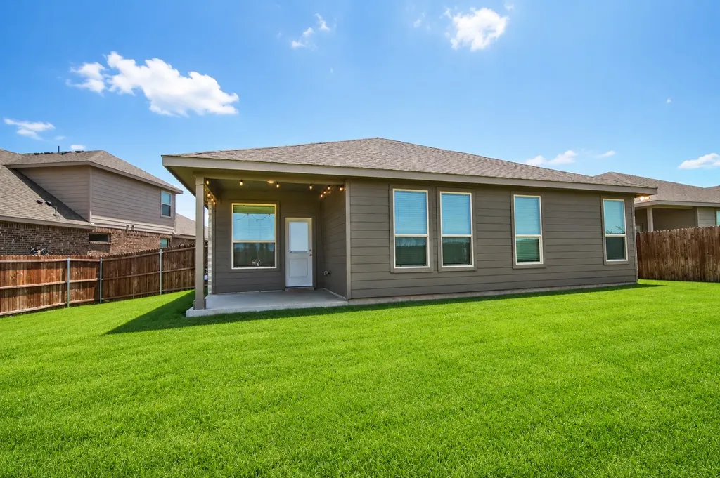 1804 Mensa Drive Haslet TX 76052