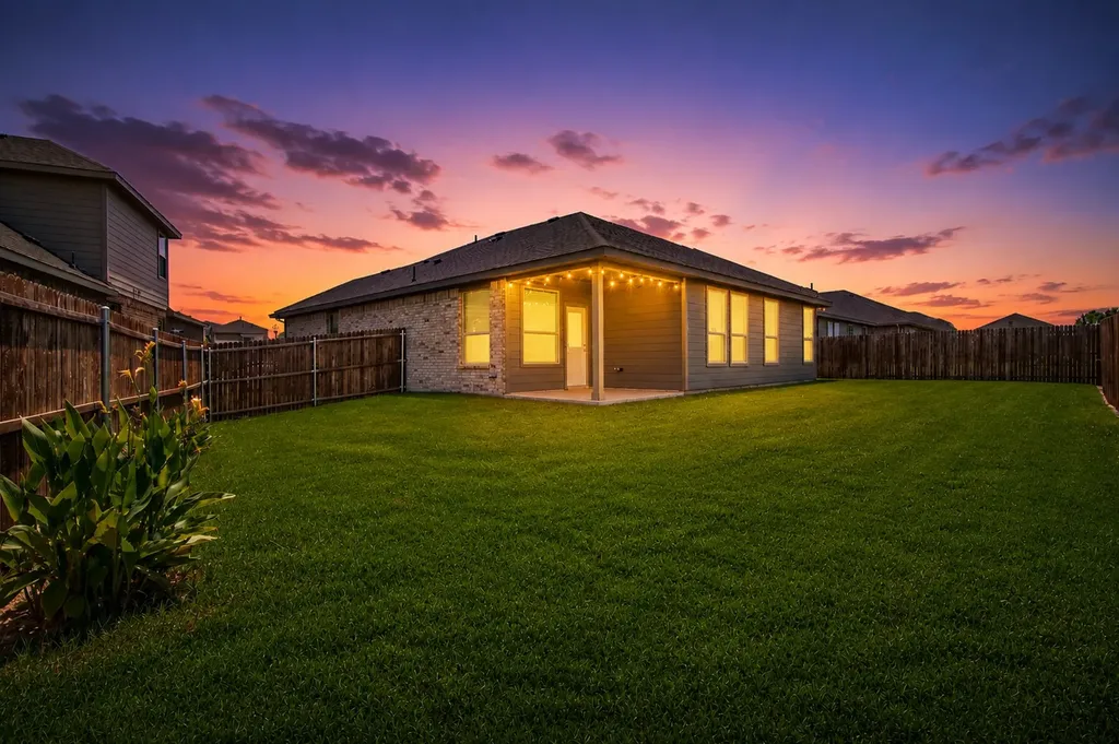 1804 Mensa Drive Haslet TX 76052