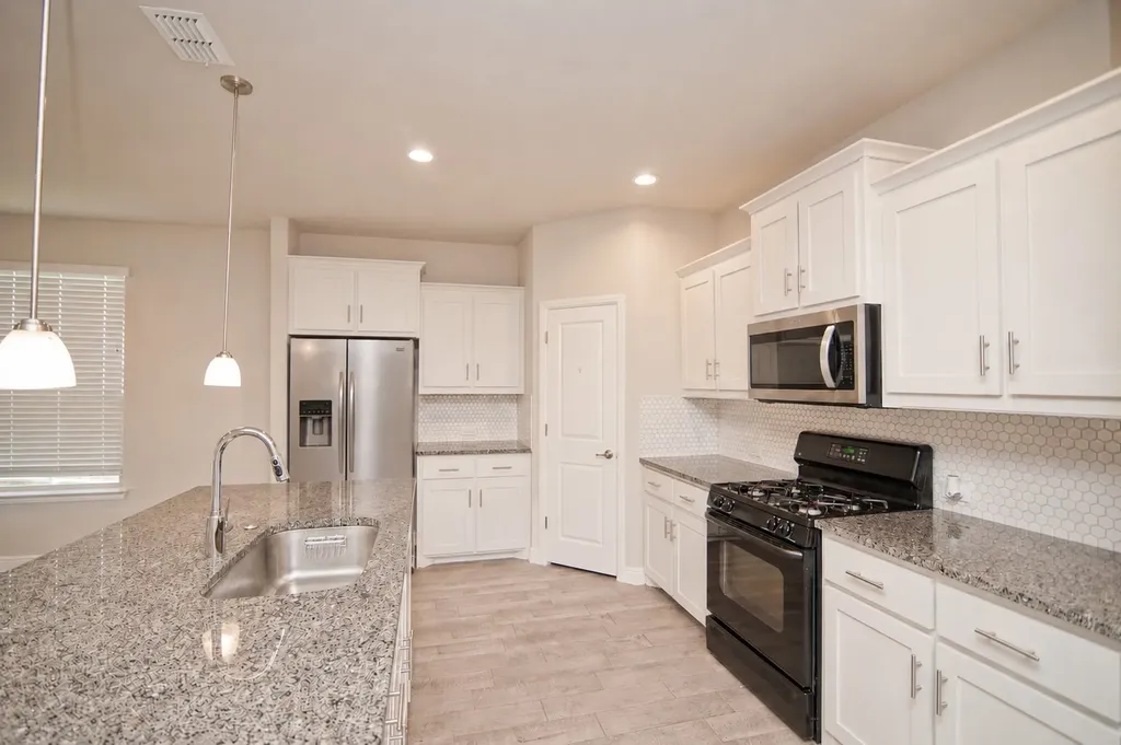 1804 Mensa Drive Haslet TX 76052