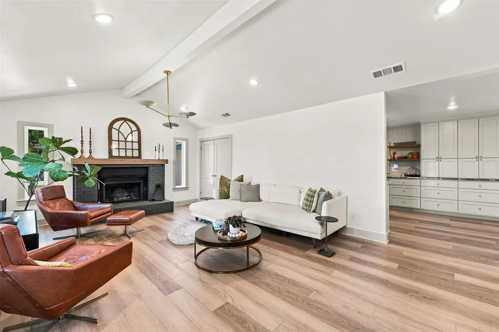 3103 Mockingbird Lane Moody TX 76557