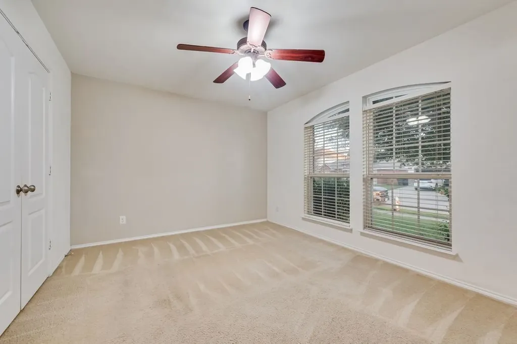 500 Crescent Creek Lane Fort Worth TX 76140