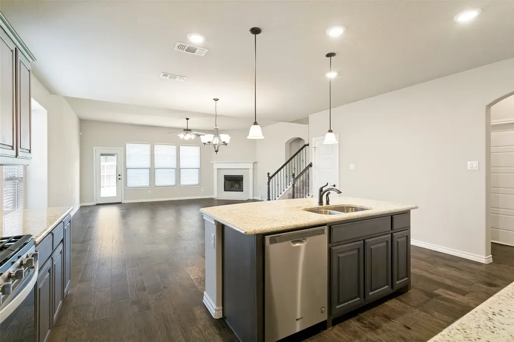 5444 Strong Stead Drive Fort Worth TX 76123