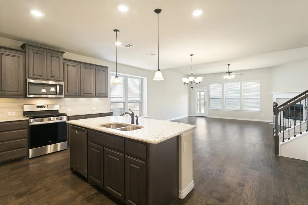 5444 Strong Stead Drive Fort Worth TX 76123