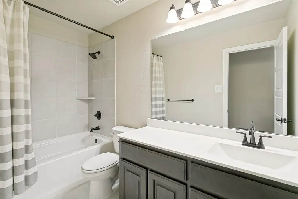 5444 Strong Stead Drive Fort Worth TX 76123