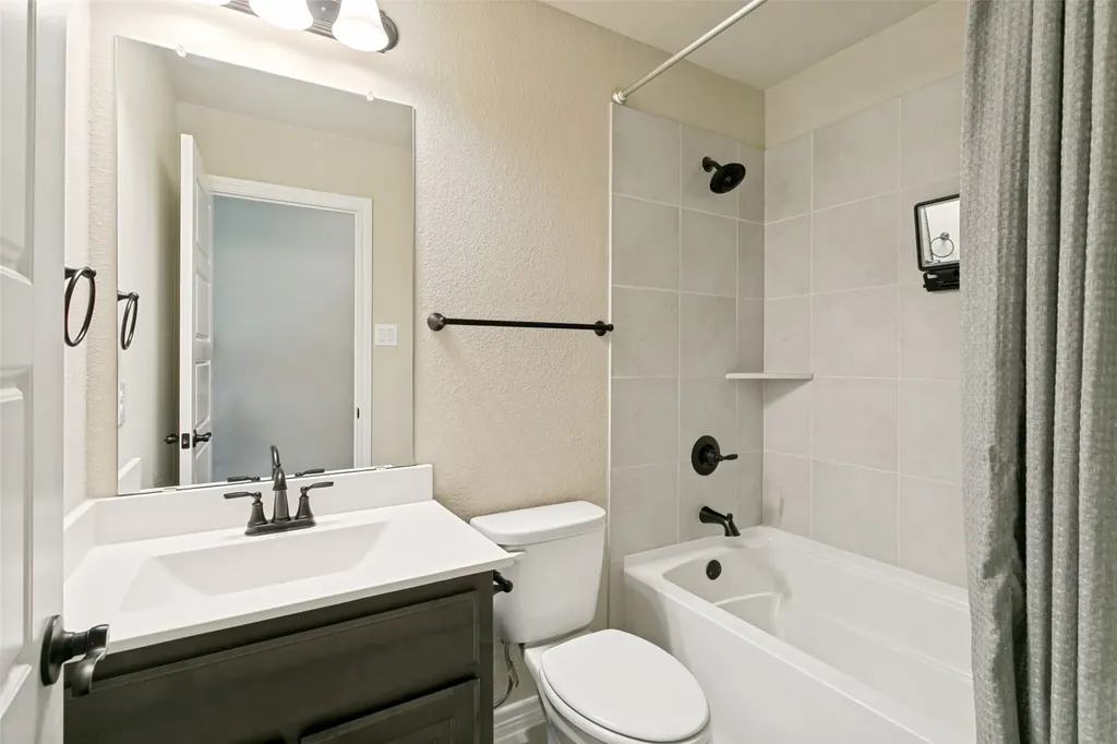 5444 Strong Stead Drive Fort Worth TX 76123