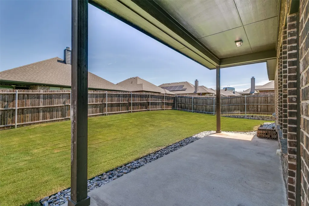 5444 Strong Stead Drive Fort Worth TX 76123