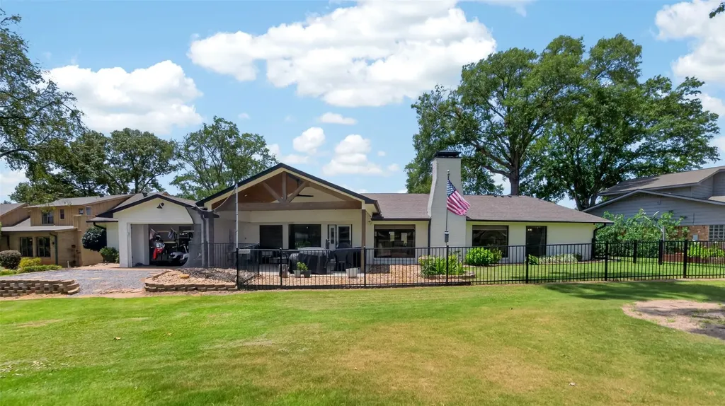 102 Monticello Lane Bullard TX 75757