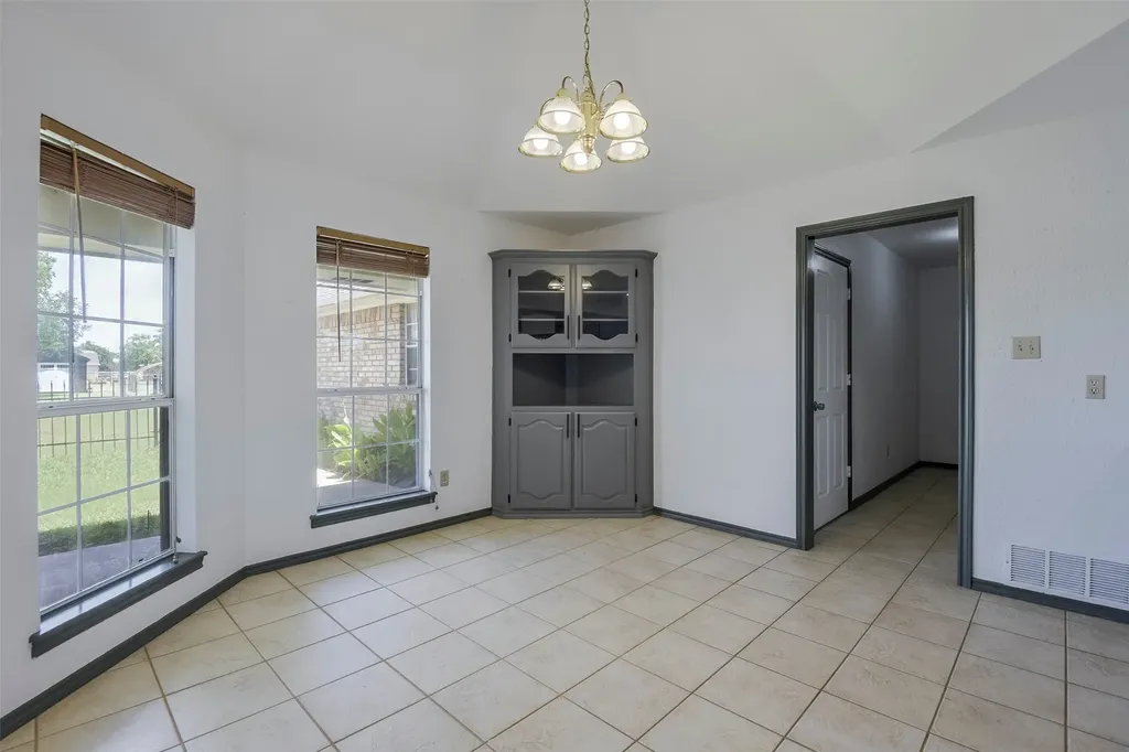 519 Hiwasee Road Waxahachie TX 75165