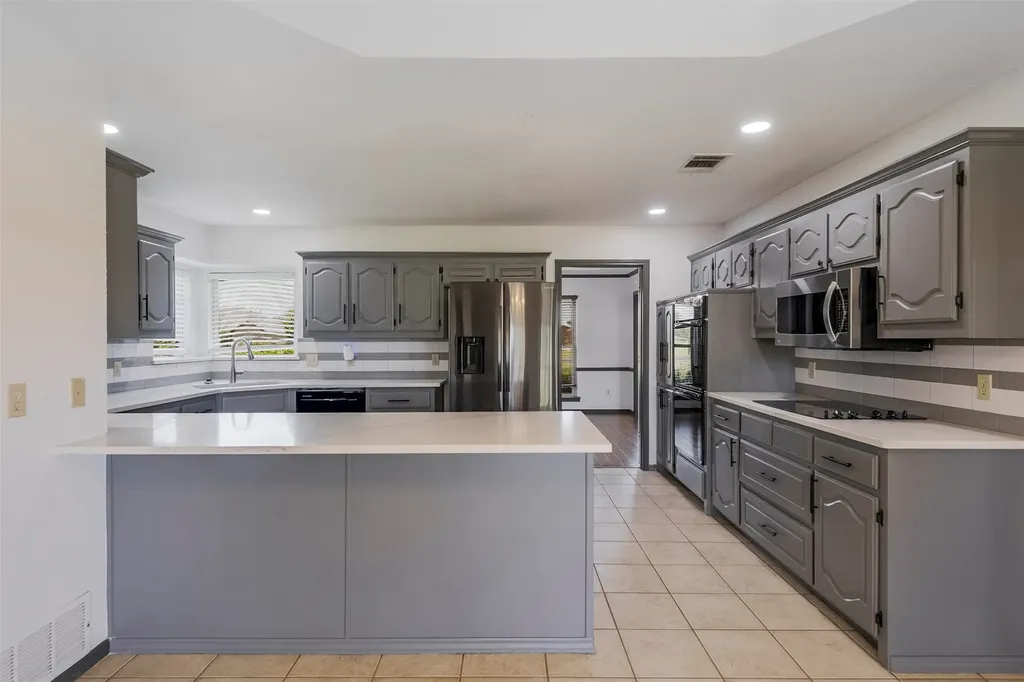 519 Hiwasee Road Waxahachie TX 75165