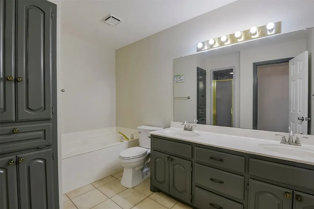 519 Hiwasee Road Waxahachie TX 75165
