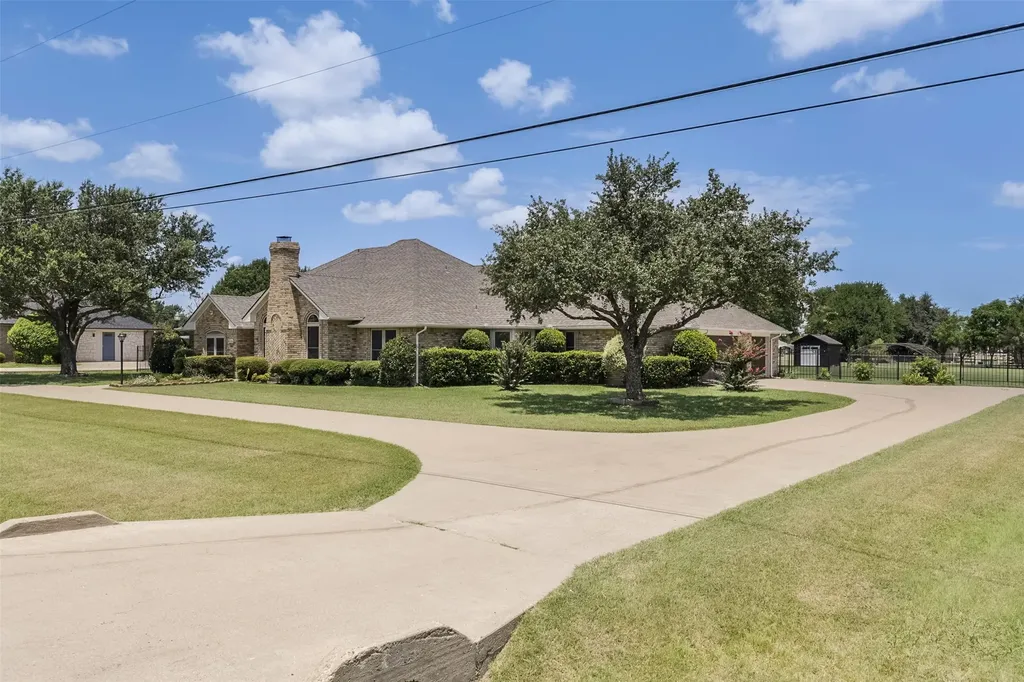 519 Hiwasee Road Waxahachie TX 75165