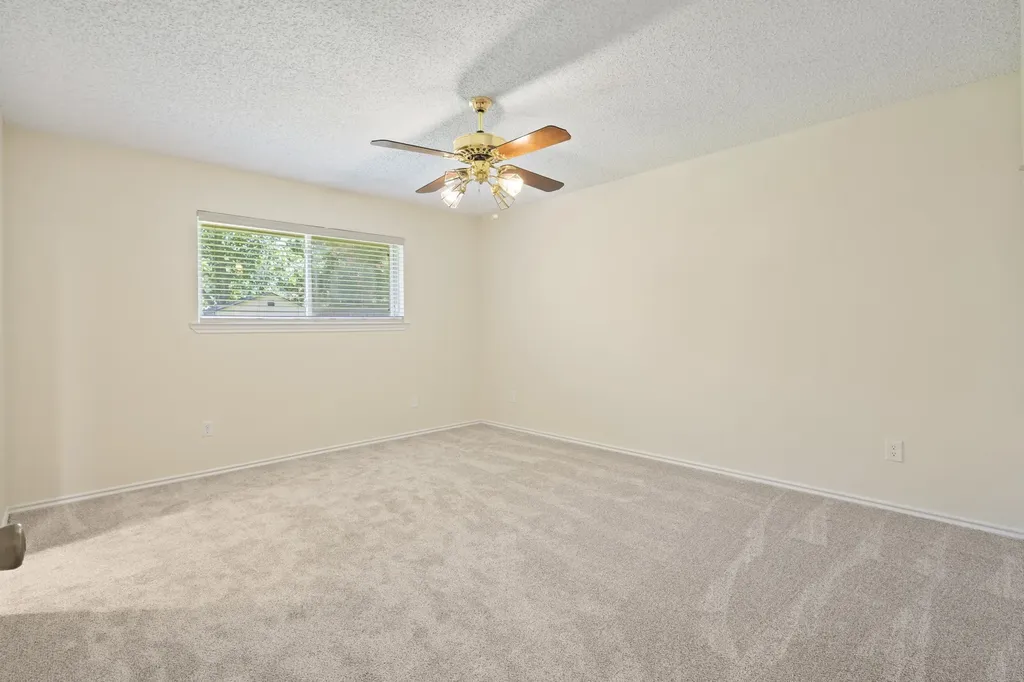 1610 Steenson Drive Carrollton TX 75007