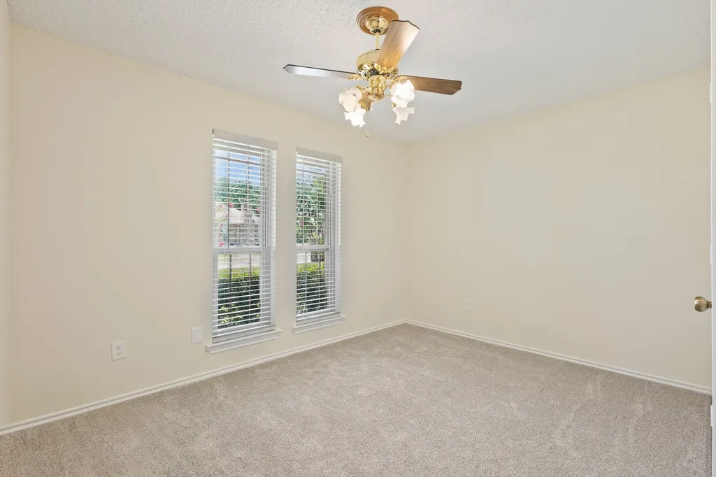 1610 Steenson Drive Carrollton TX 75007