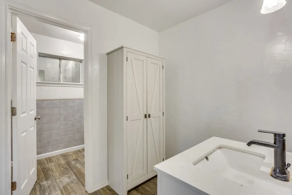 548 Hill County Road 4149 Grandview TX 76050