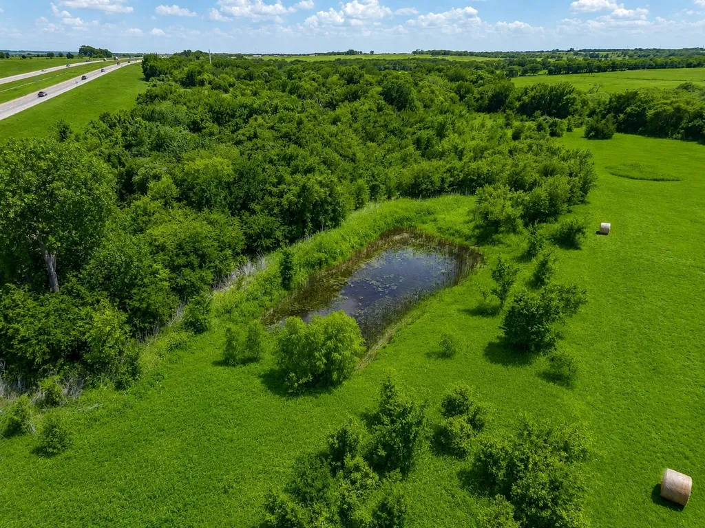 548 Hill County Road 4149 Grandview TX 76050