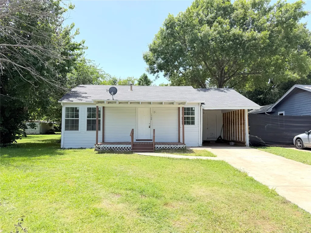 1508 N Hoard Avenue Sherman TX 75090