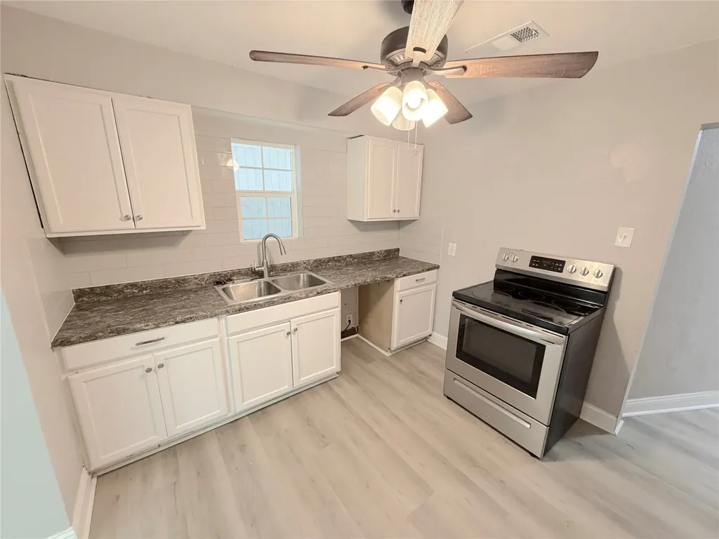 1508 N Hoard Avenue Sherman TX 75090