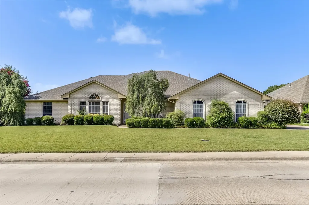 311 Northgate Drive Waxahachie TX 75165