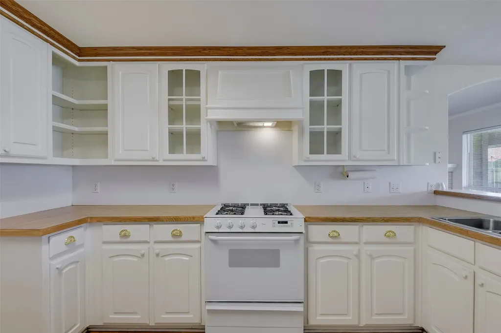 311 Northgate Drive Waxahachie TX 75165