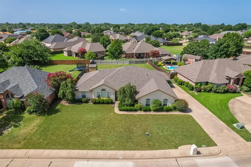 311 Northgate Drive Waxahachie TX 75165