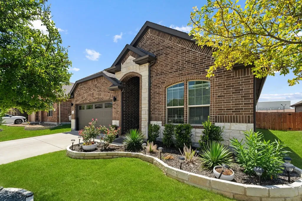124 Wagon Mound Waxahachie TX 75167