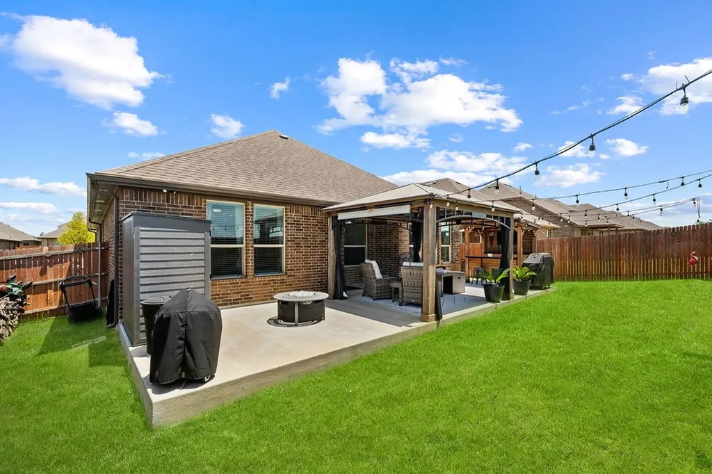 124 Wagon Mound Waxahachie TX 75167