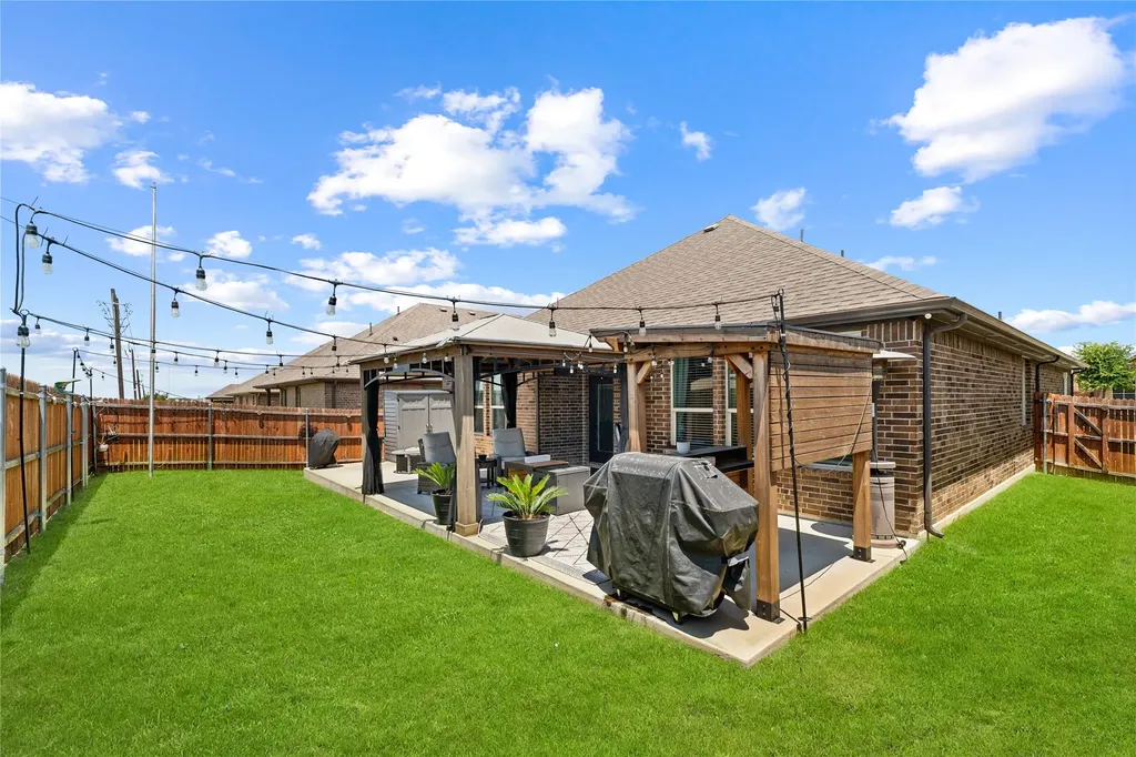 124 Wagon Mound Waxahachie TX 75167